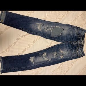 American Eagle size 0 super stretch distressed jegging jeans.  Mid-rise.